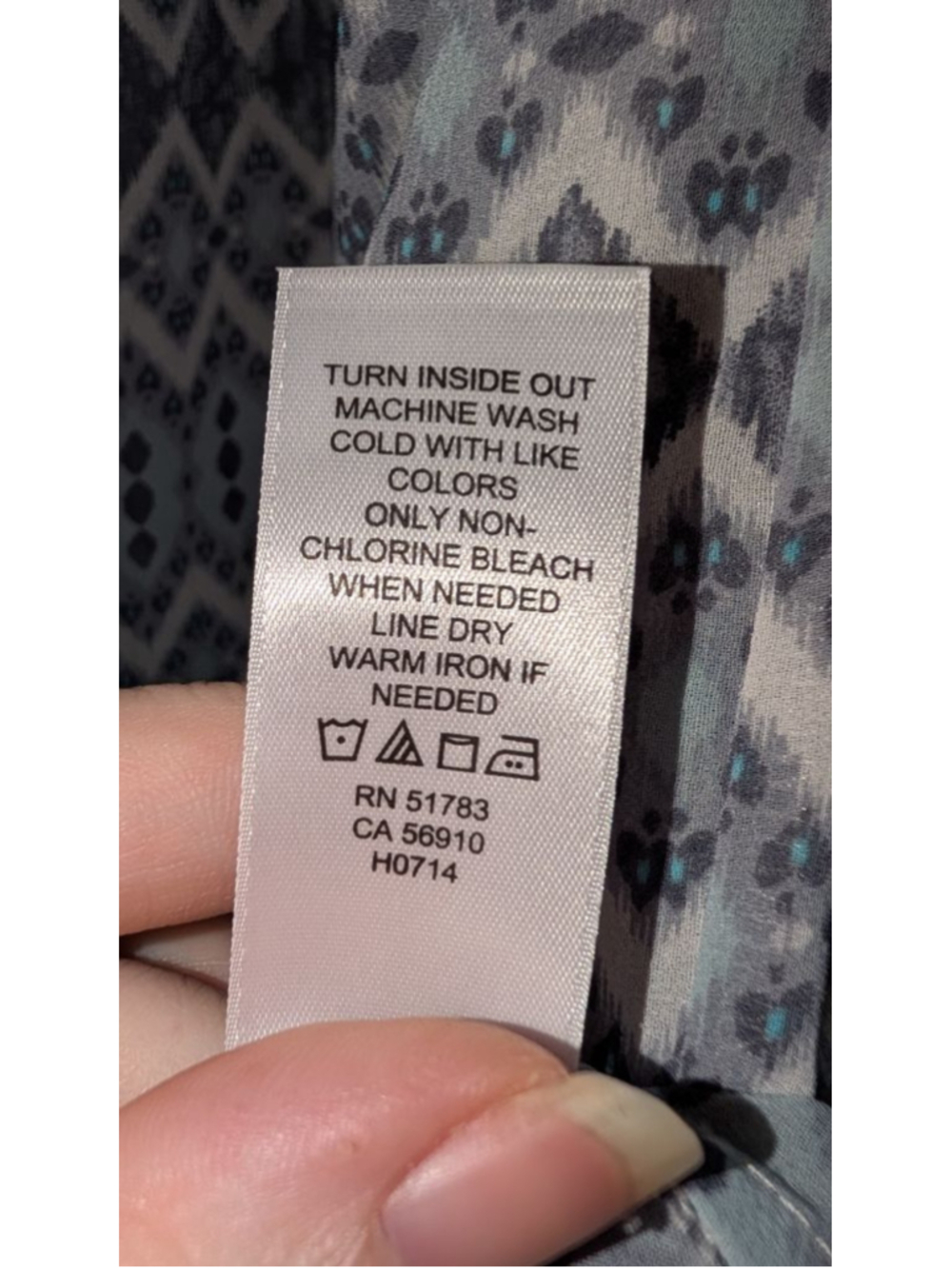 Maurices Patterned Tunic Top with Embellished Neck Size 2 - Picture 6 of 7